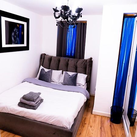 1 Bed - Sleeps 2 - 7 Min Walk To Hackney Station Apartment London Exterior photo